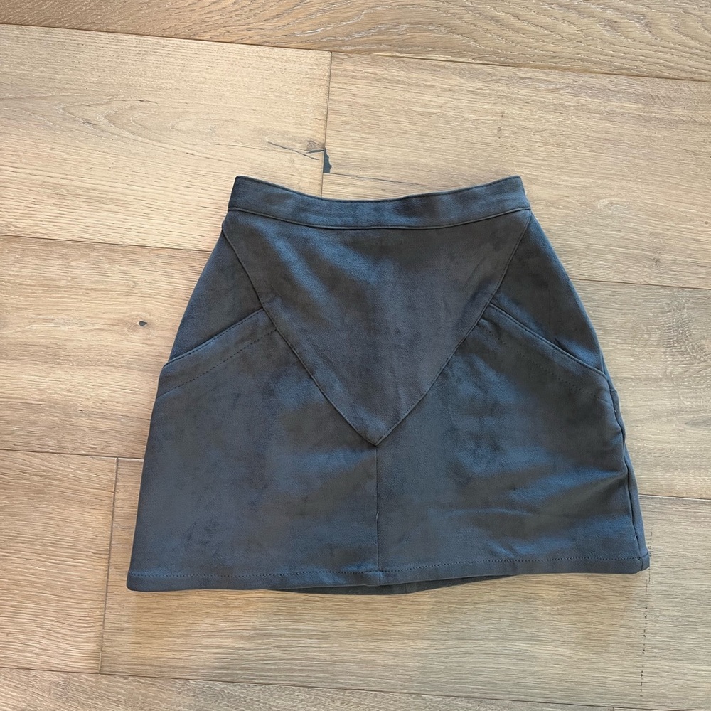 XS Suede Skirt in Grey from LF Brand Jaase